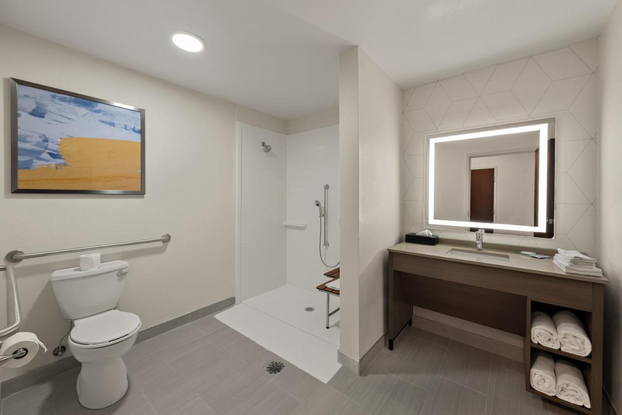 Comfort Suites Columbus East Broad Zewnętrze zdjęcie
